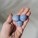 Blaustreifen Achat (Chalcedon) Kugeln