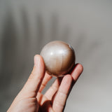Pfirsich Mondstein x goldener Sonnenstein Kugel PSB56