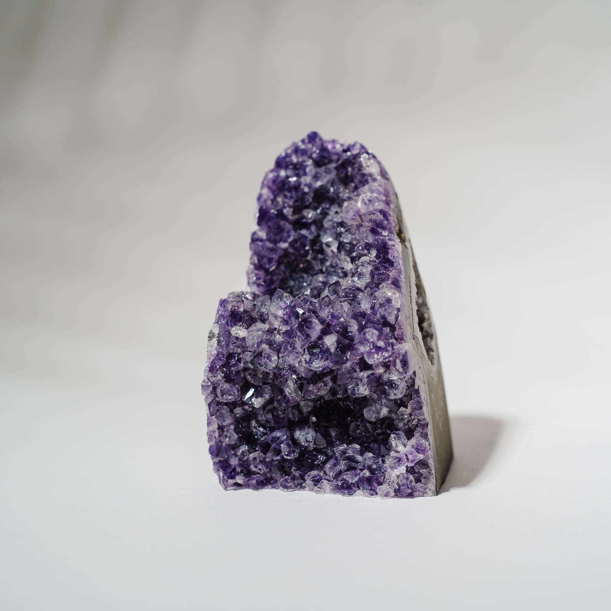 Amethyst Druse AGI215 mit seitlicher Druse