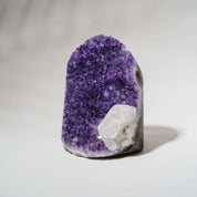 Amethyst Druse AGB300 mit Calcit