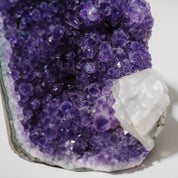 Amethyst Druse AGB300 mit Calcit