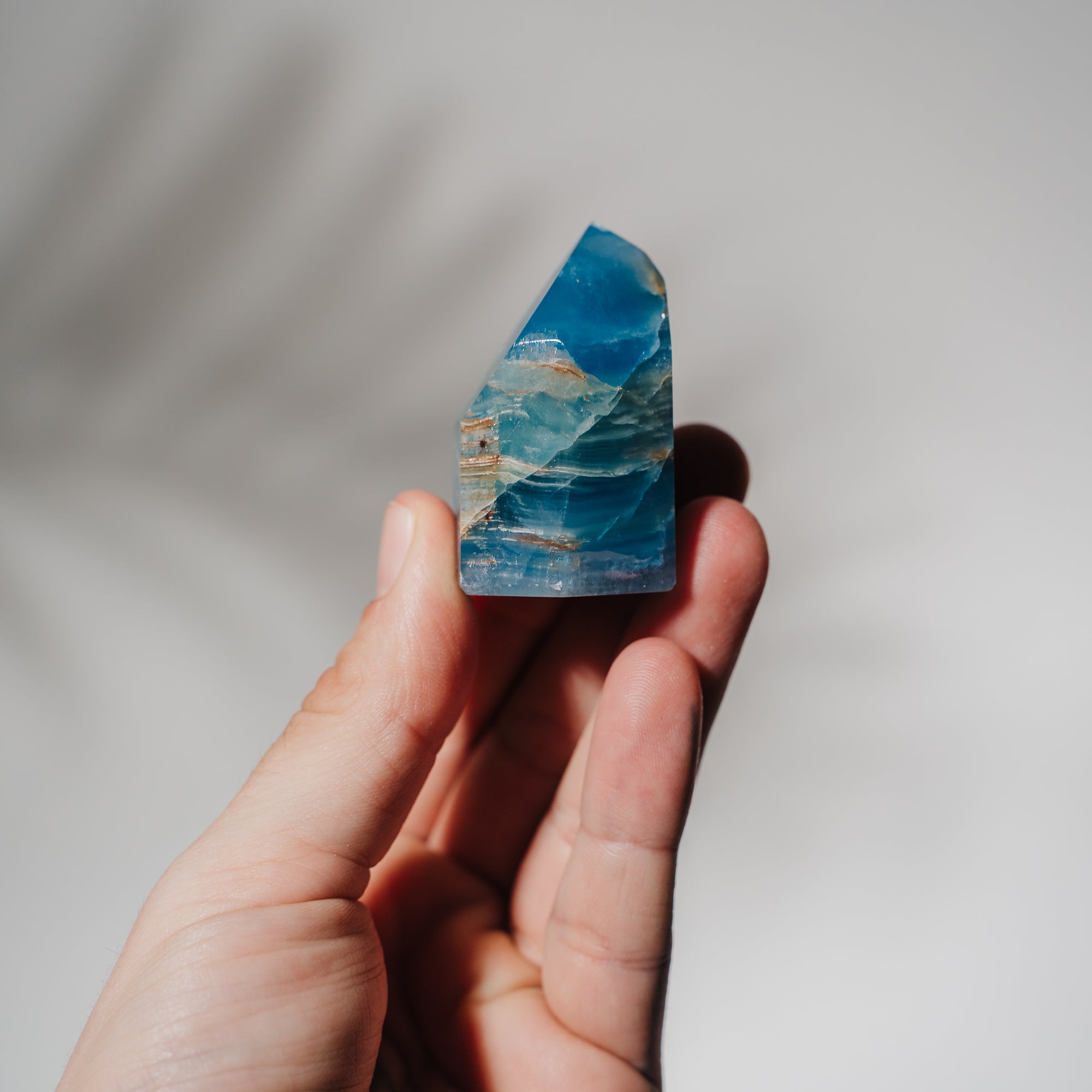 Blaue Onyx Turm BOA28