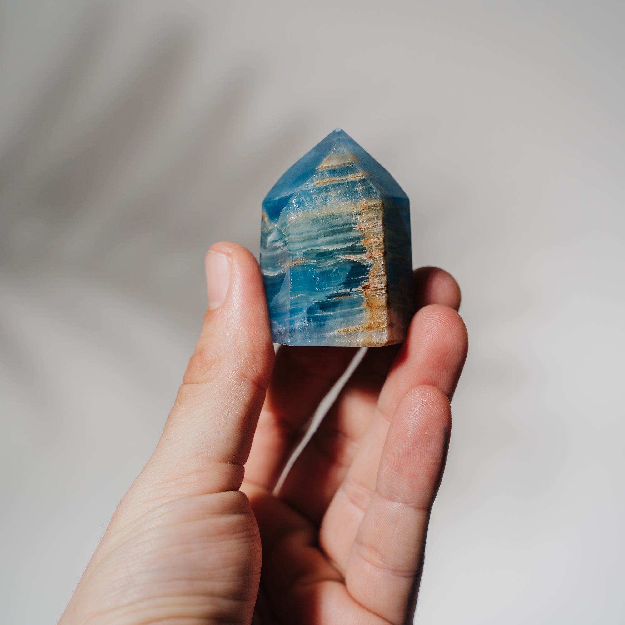 Blaue Onyx Turm BOA28