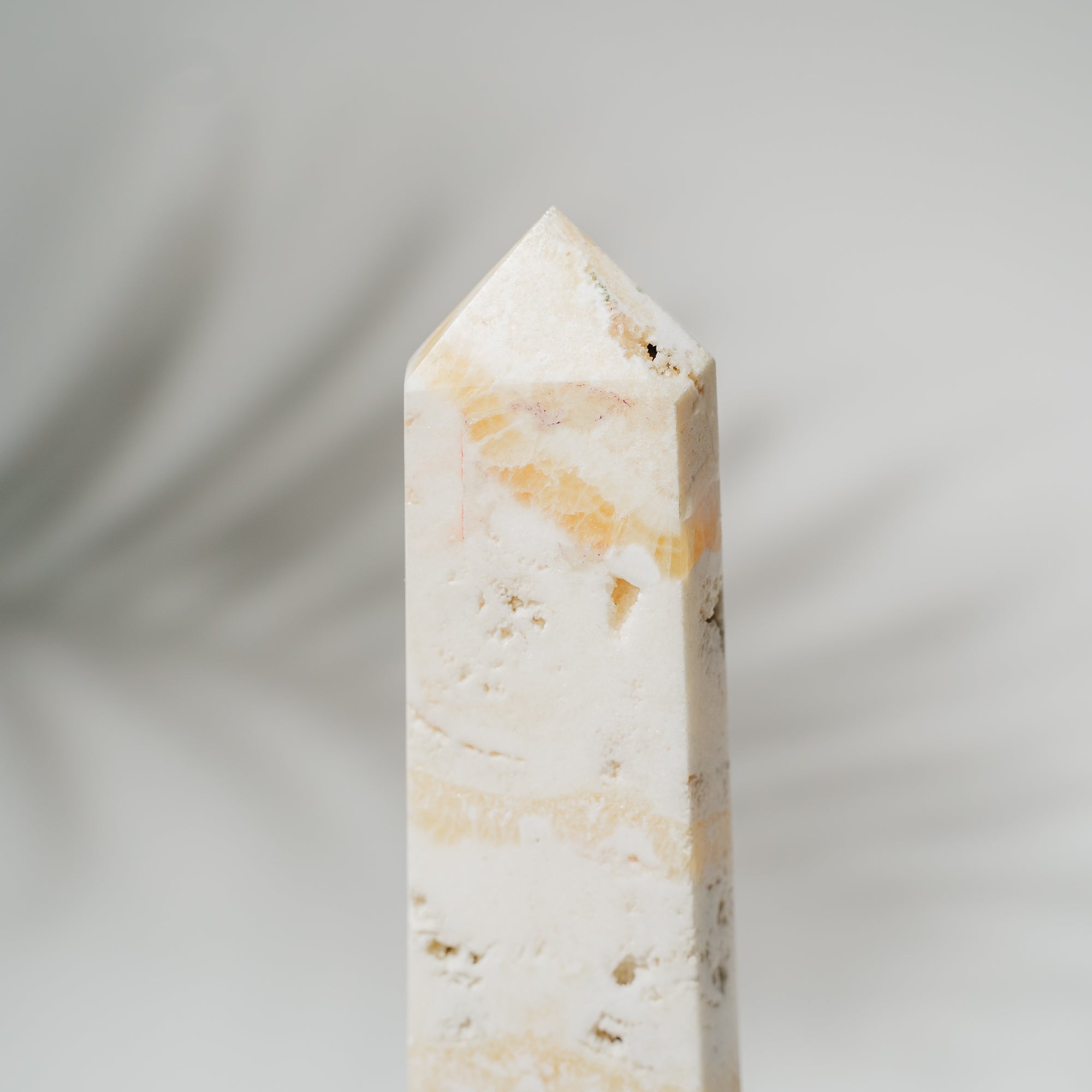 Orangen Calcit Turm 92C