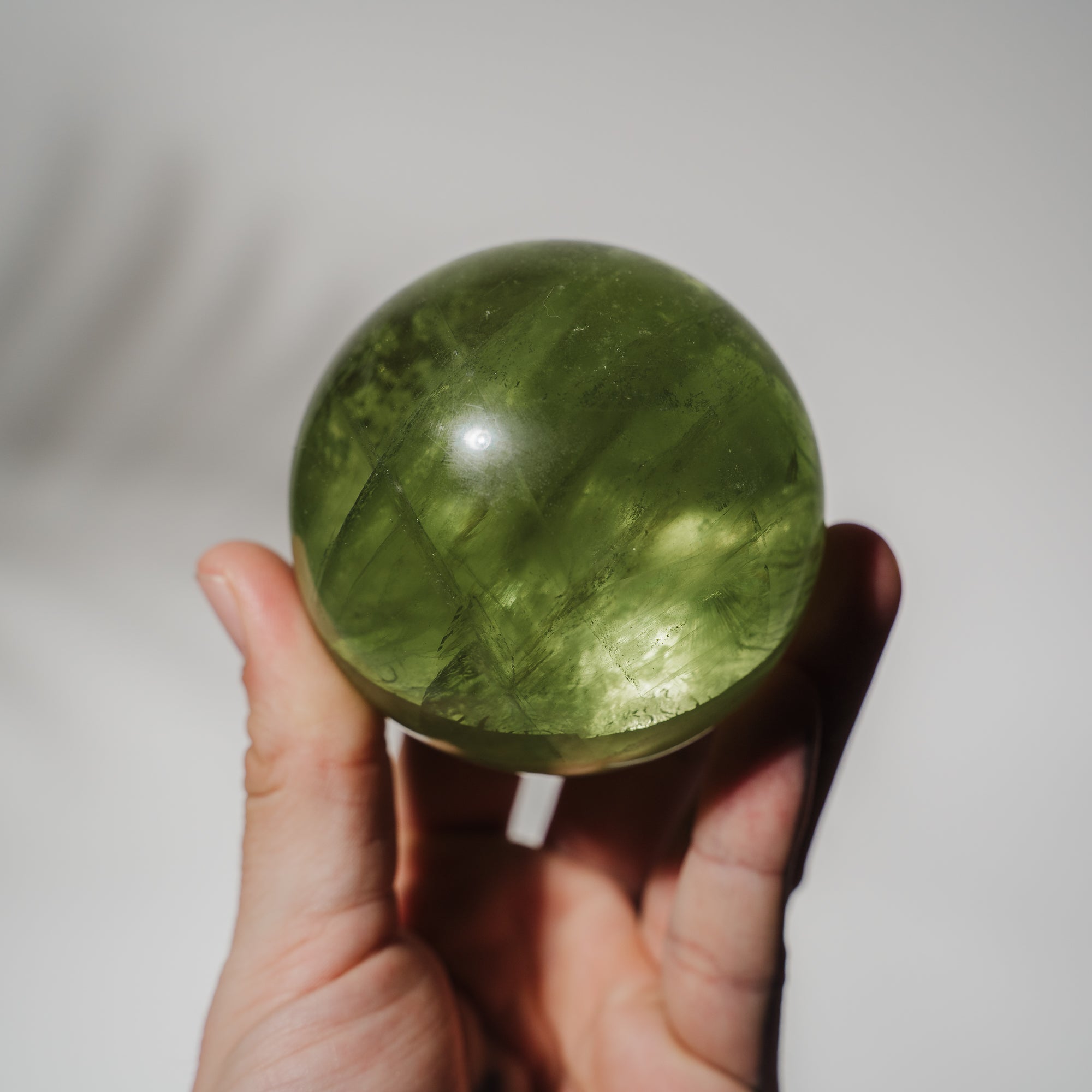 HQ Fluorit apfelgrün Kugel 166F