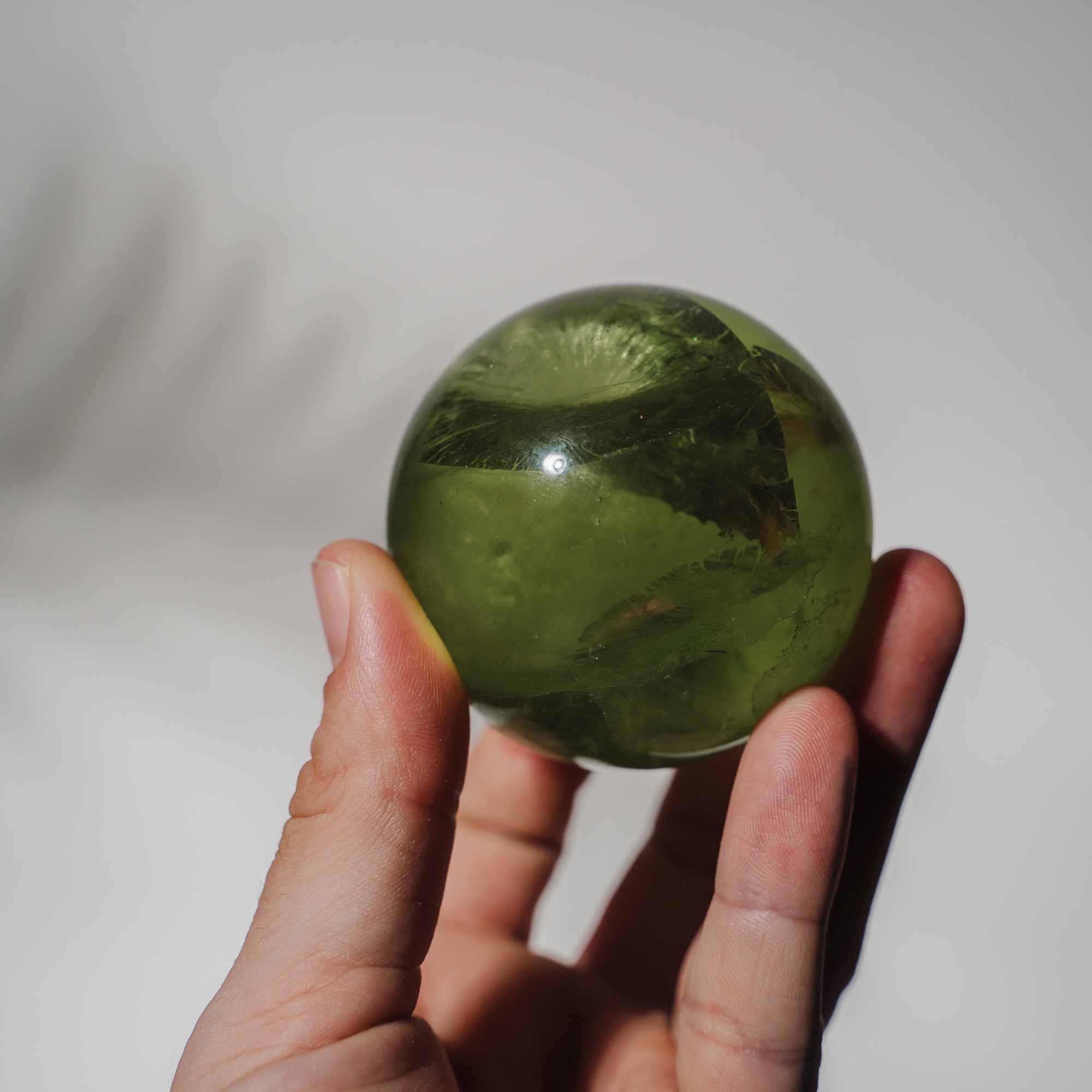 HQ Fluorit apfelgrün Kugel 107F
