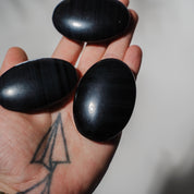 Lamellen Obsidian Handschmeichler
