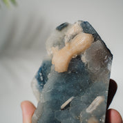 Blauer Chalcedon x Apophyllit Stufe 82BC