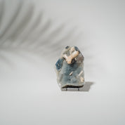 Blauer Chalcedon x Apophyllit Stufe 82BC