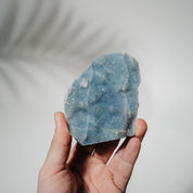 Blauer Chalcedon x Apophyllit Stufe 47BC