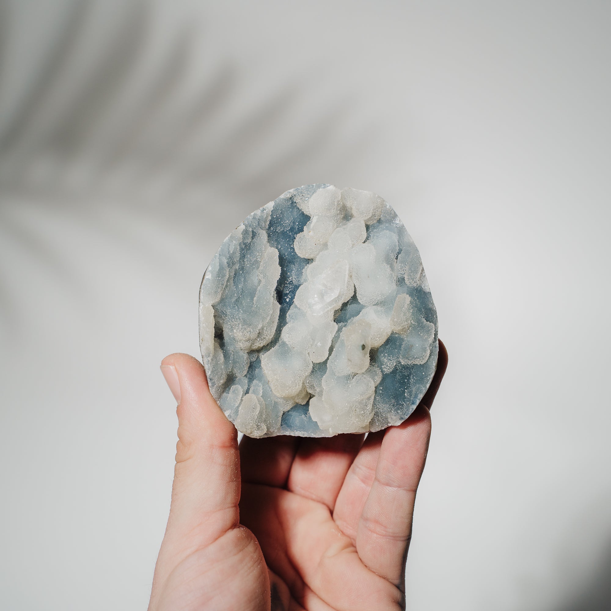 Blauer Chalcedon x Apophyllit Stufe 45BC