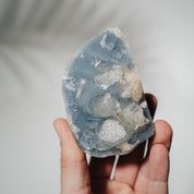 Blauer Chalcedon x Apophyllit Stufe 48BC