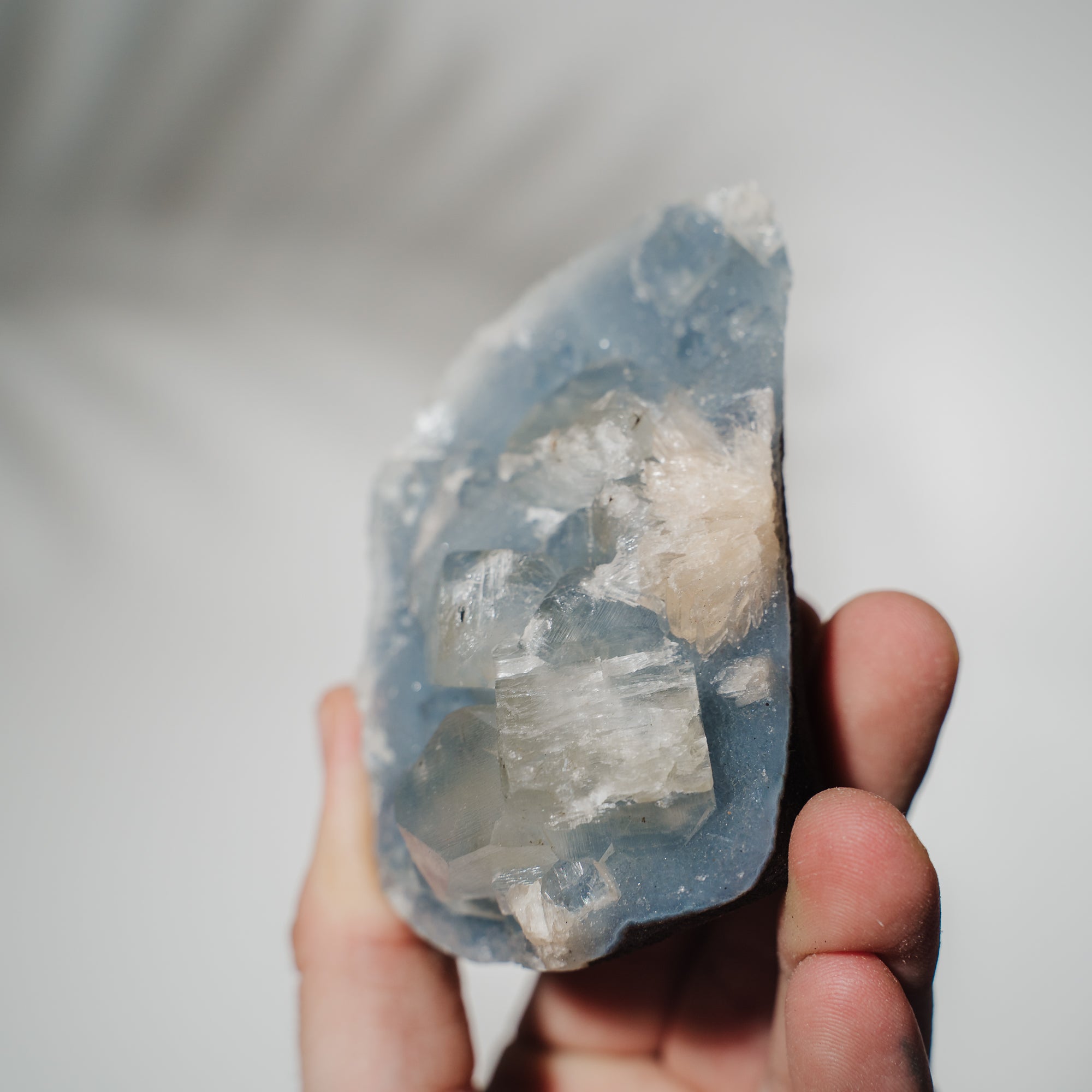 Blauer Chalcedon x Apophyllit Stufe 48BC