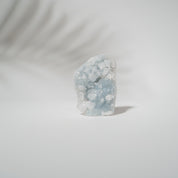 Blauer Chalcedon x Apophyllit Stufe 52BC