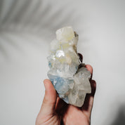 Blauer Chalcedon x Apophyllit Stufe 73BC