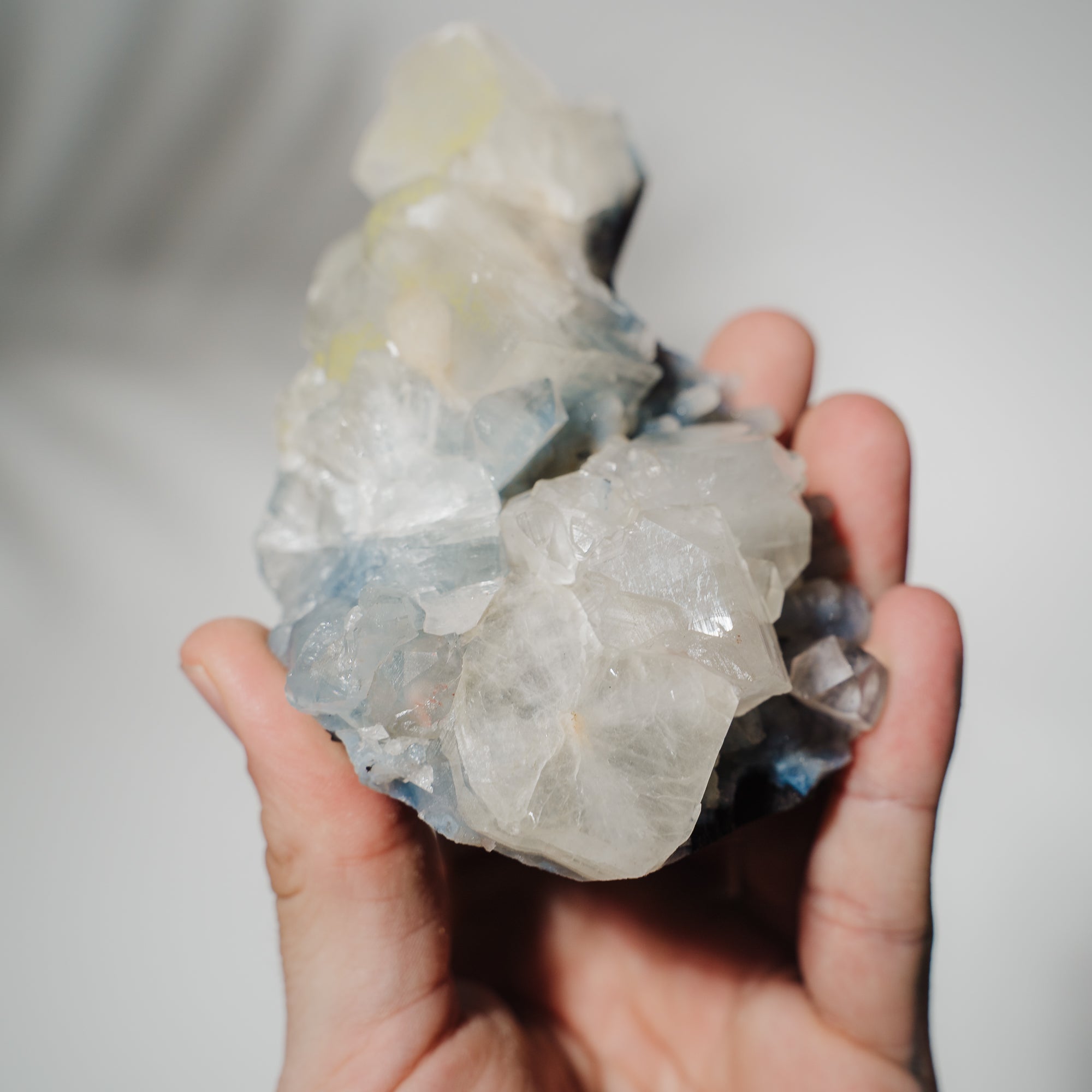Blauer Chalcedon x Apophyllit Stufe 73BC
