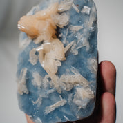 Blauer Chalcedon x Apophyllit Stufe 94BC
