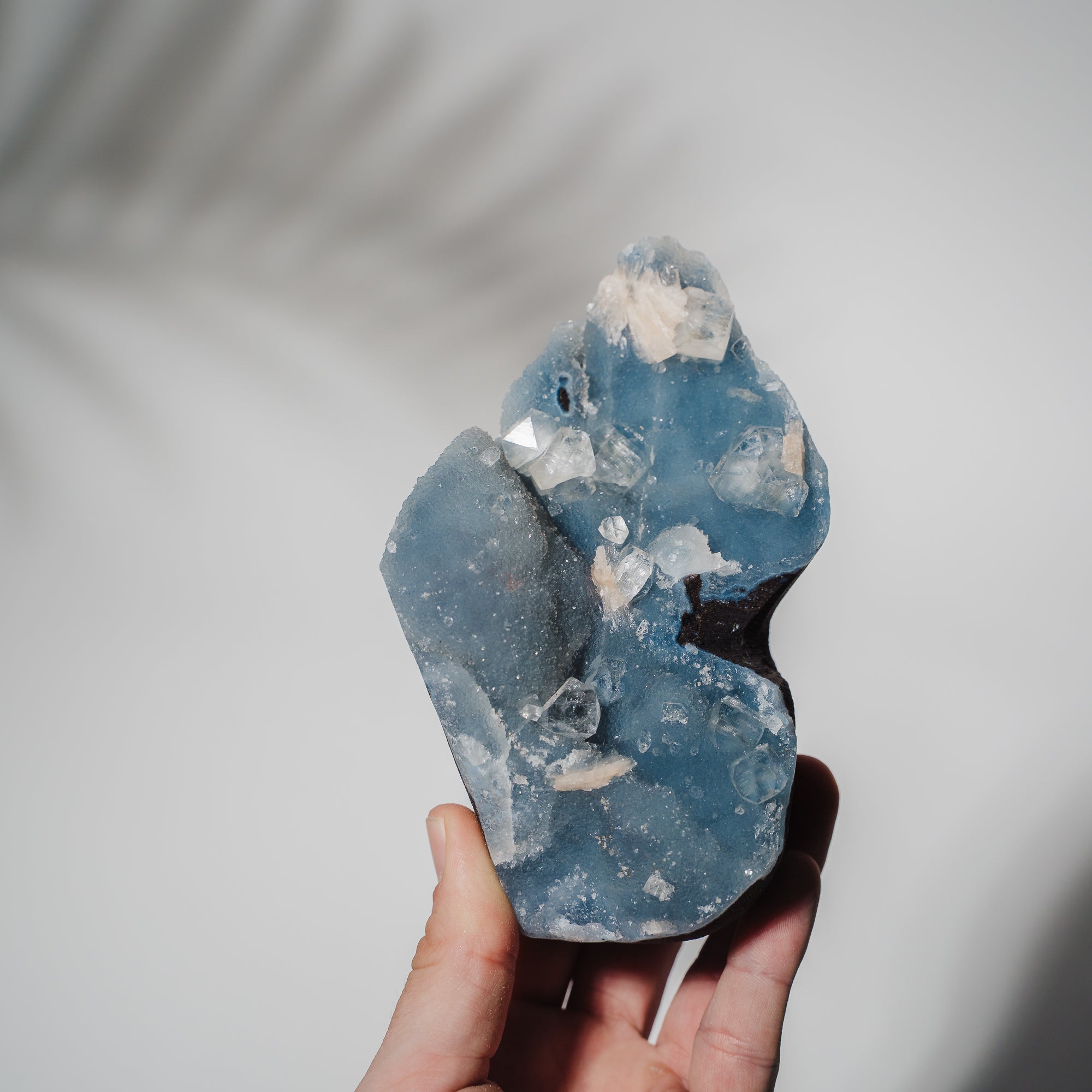 Blauer Chalcedon x Apophyllit Stufe 168BC