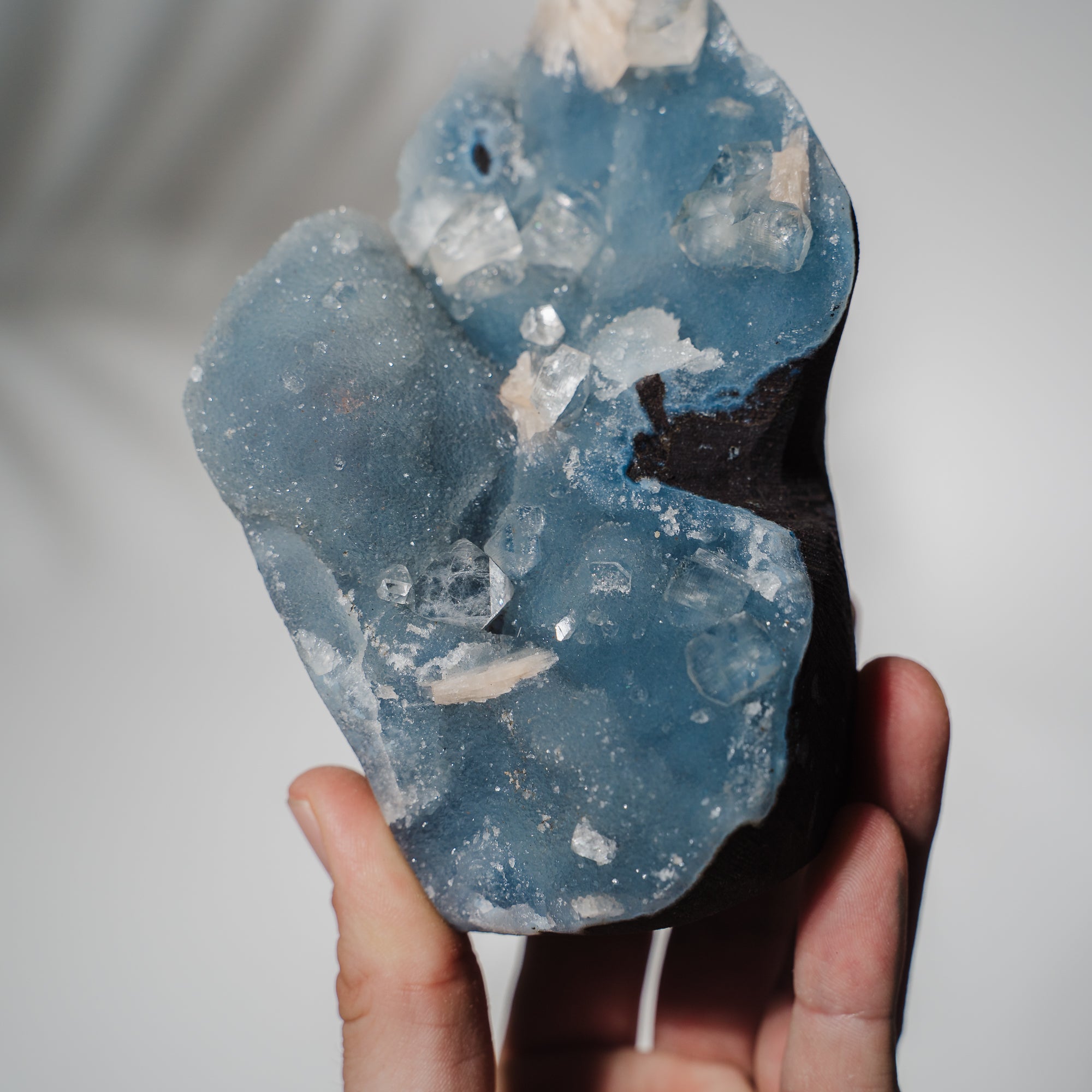 Blauer Chalcedon x Apophyllit Stufe 168BC