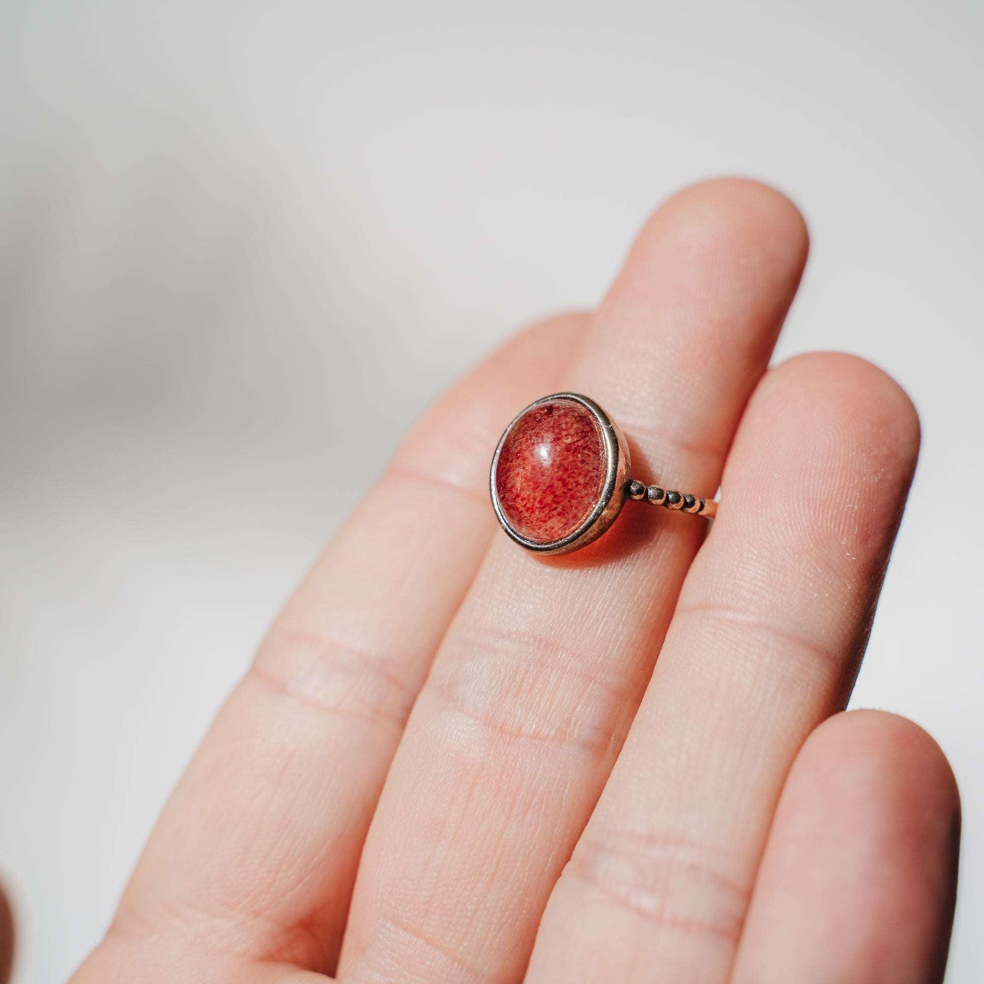 Himbeerquarz (rotes Aventurin) Ring AB30