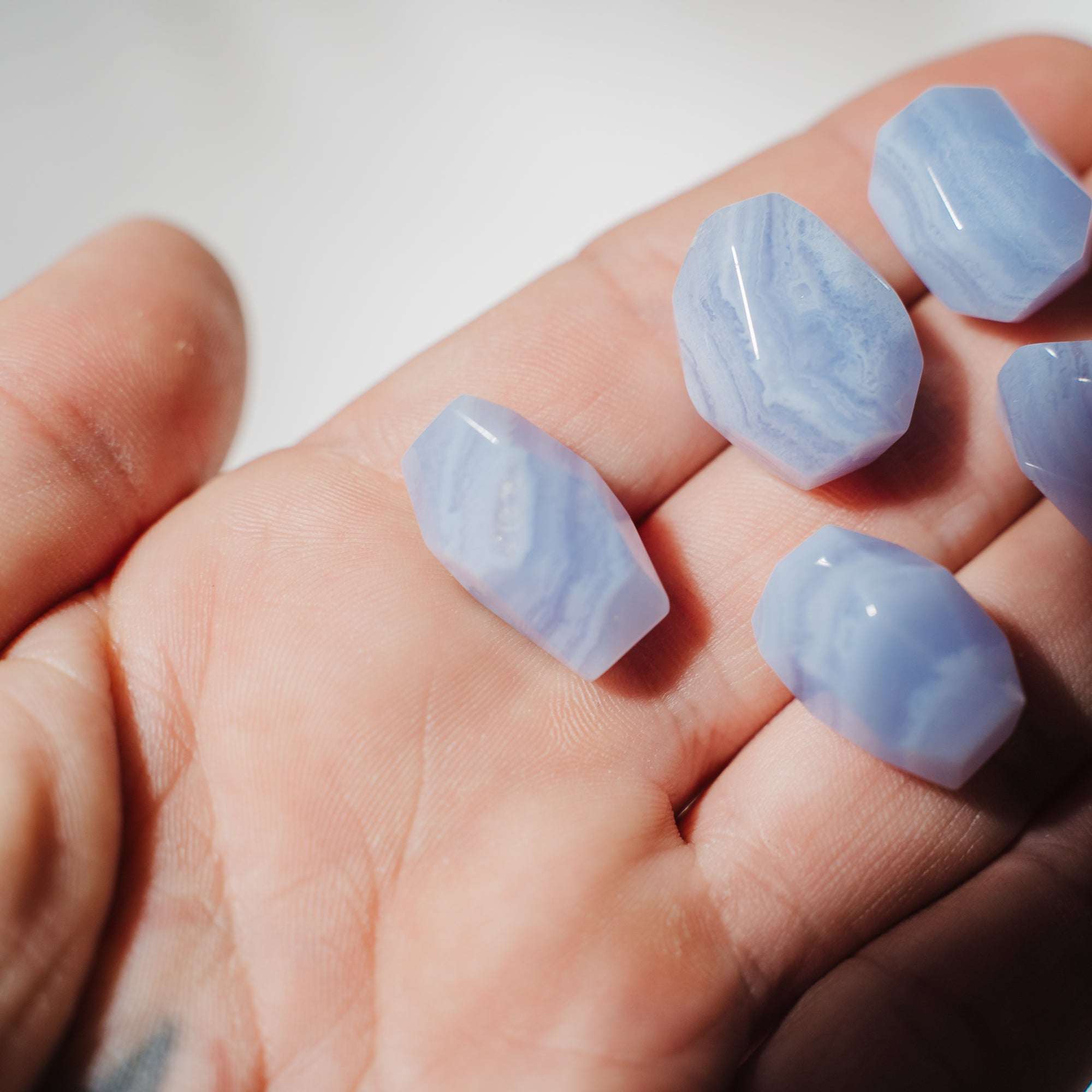 Blaustreifen Achat Freiform mini