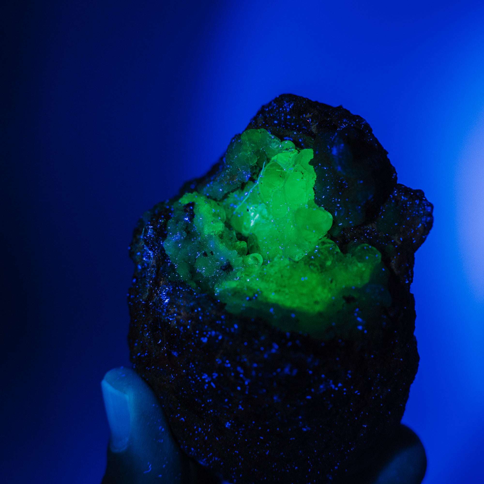 Hyalit Opal Geode 46H