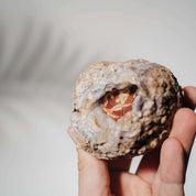 Hyalit Opal Geode 47H