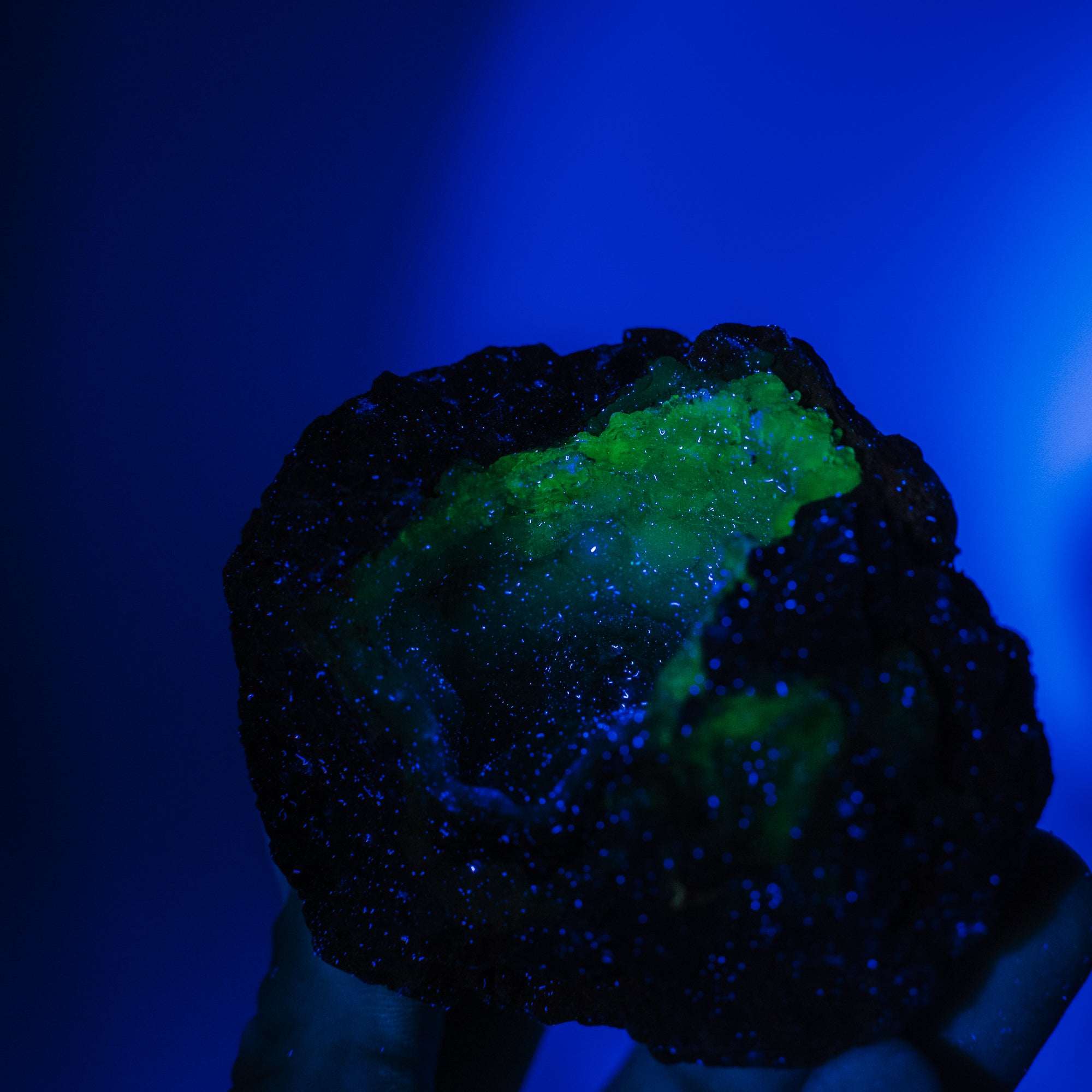 Hyalit Opal Geode 36H