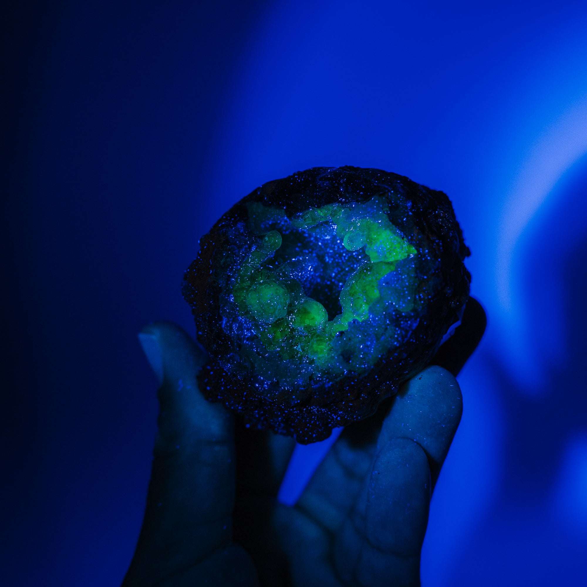 Hyalit Opal Geode 35H