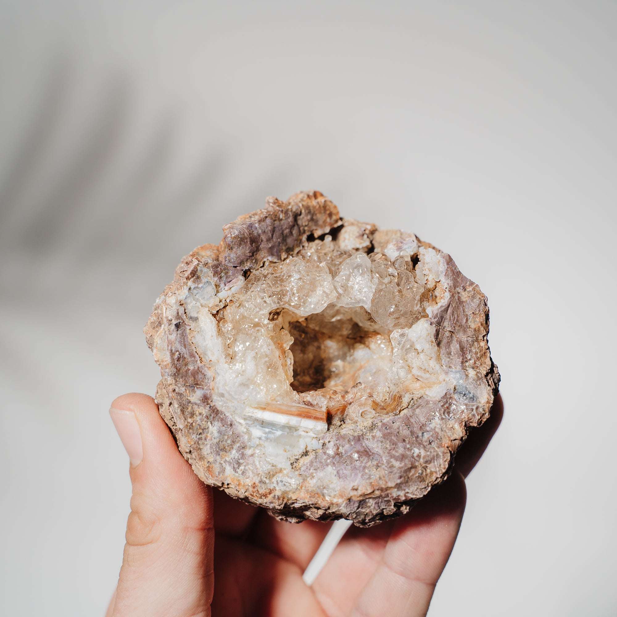 Hyalit Opal Geode 37H