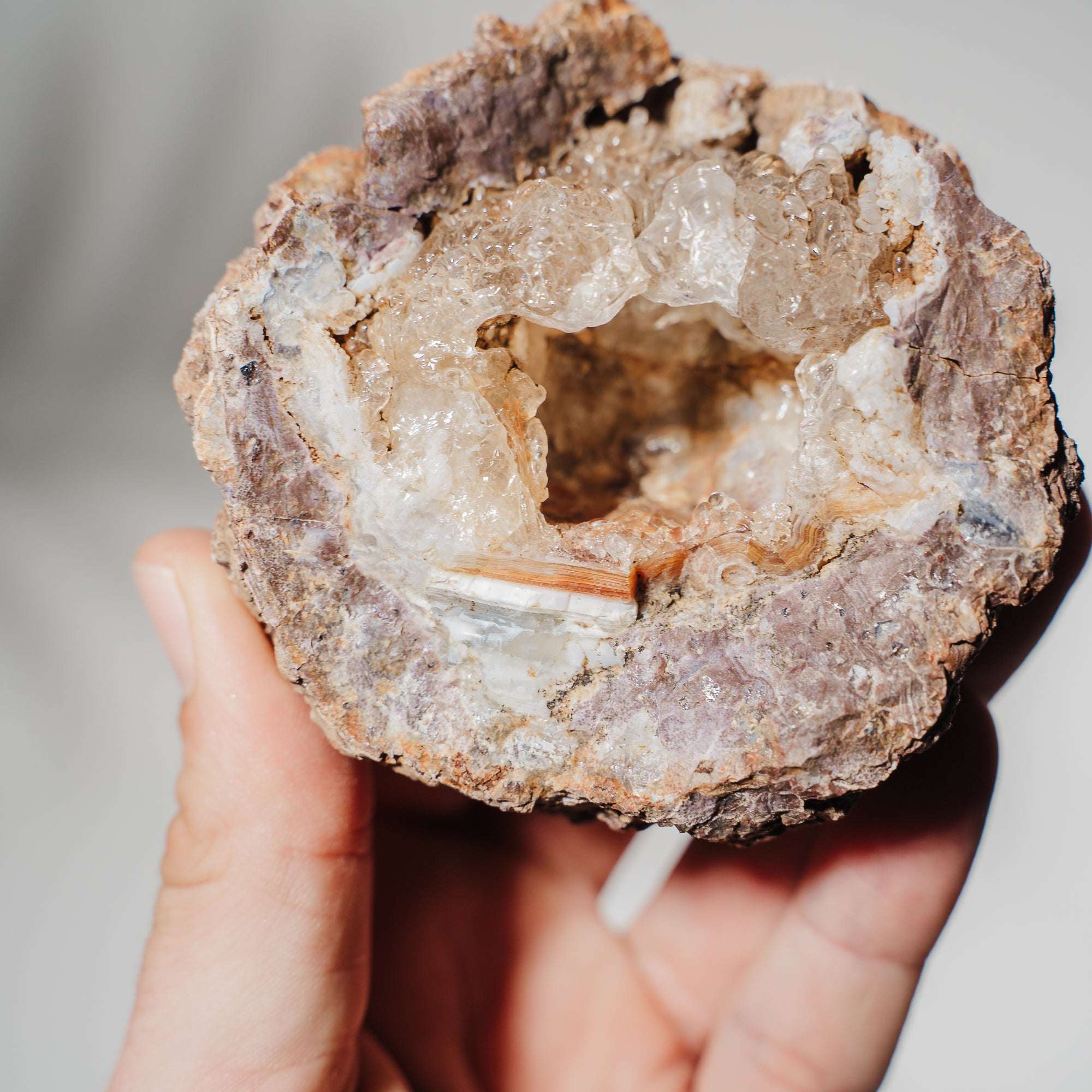 Hyalit Opal Geode 37H