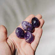 Chevron Amethyst Trommelstein