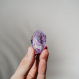 HQ Amethyst Freiformen mit Regenbögen