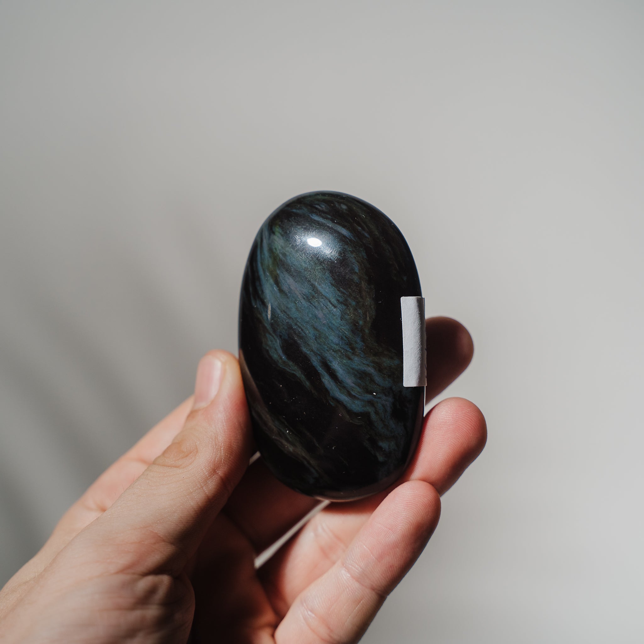 Velvet Obsidian Handschmeichler VOK22